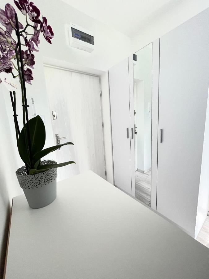 Apartament Goplanska Free Parking Self Check-In 24H Poznan Ngoại thất bức ảnh