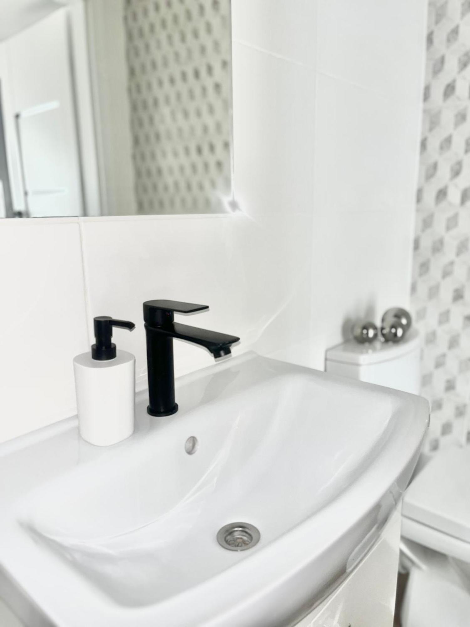 Apartament Goplanska Free Parking Self Check-In 24H Poznan Ngoại thất bức ảnh