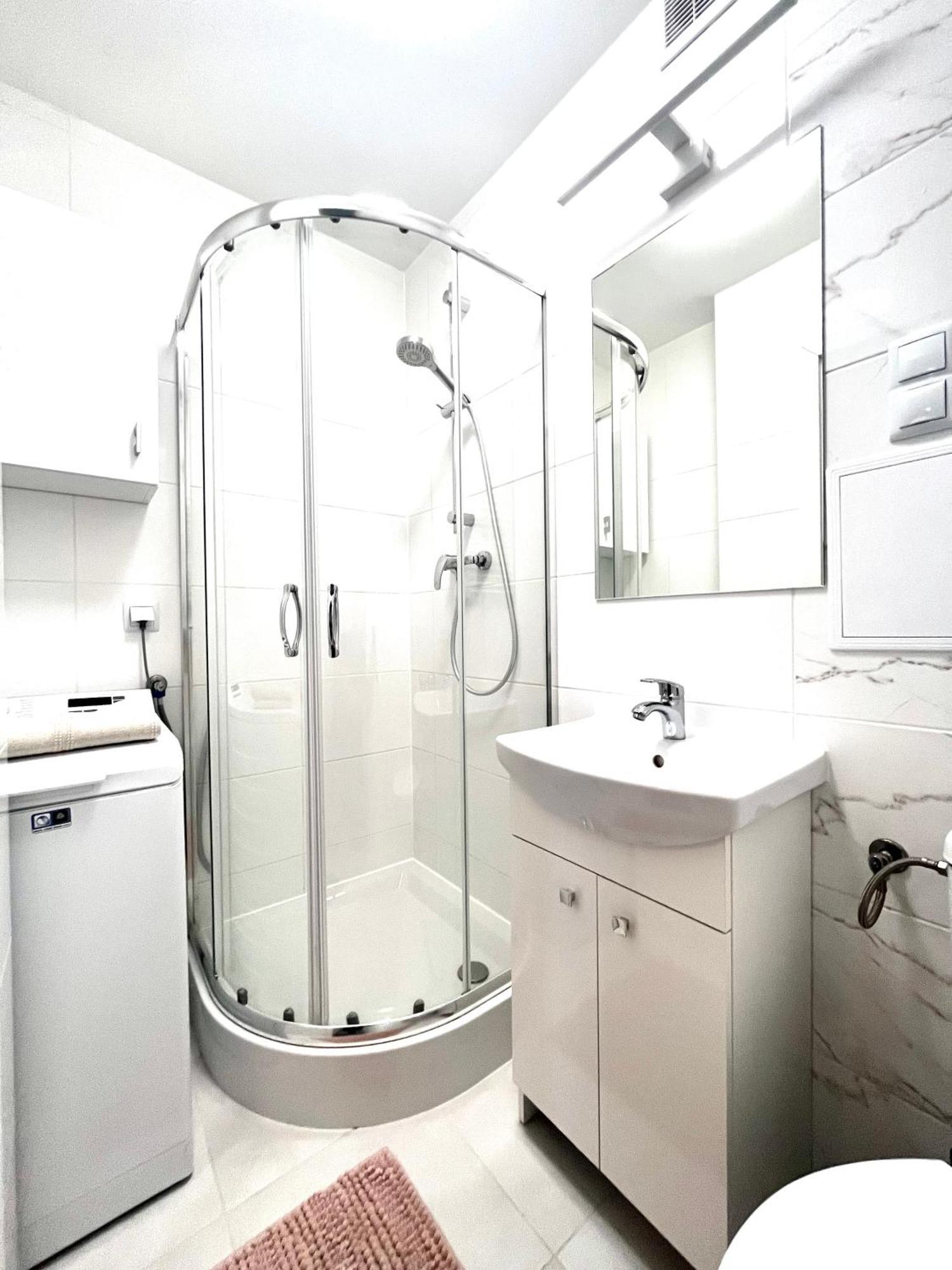 Apartament Goplanska Free Parking Self Check-In 24H Poznan Ngoại thất bức ảnh
